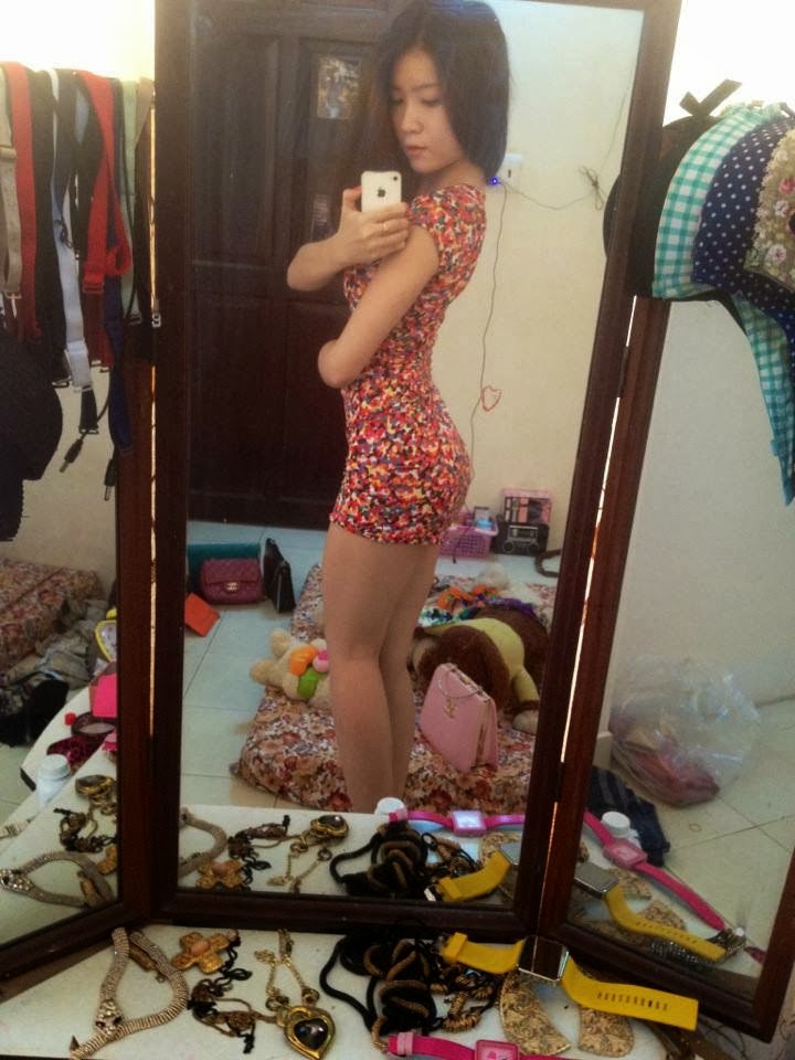 Ngắm Hằng sữa chân dài trắng nõn và hàng rất đẹp