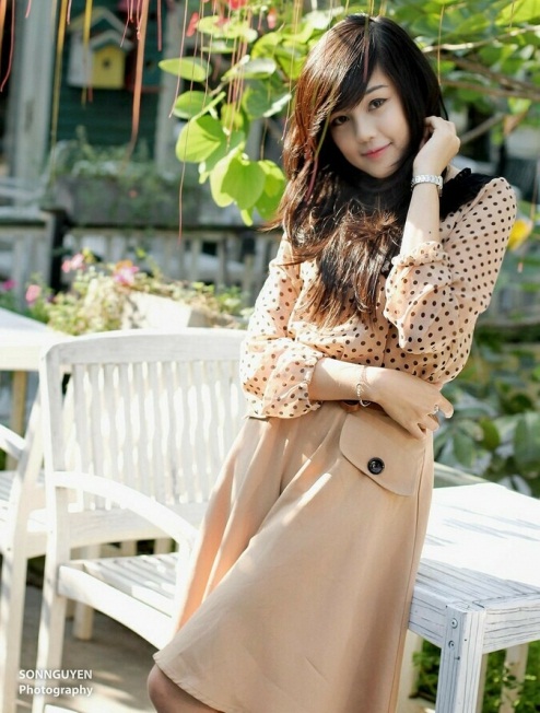 Ngắm hot girl Thục Vy Á Khôi ĐH Kỹ thuật công nghệ Sài Gòn