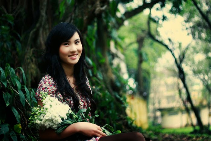 Ngắm hot girl xinh đẹp của đại học Thương Mại