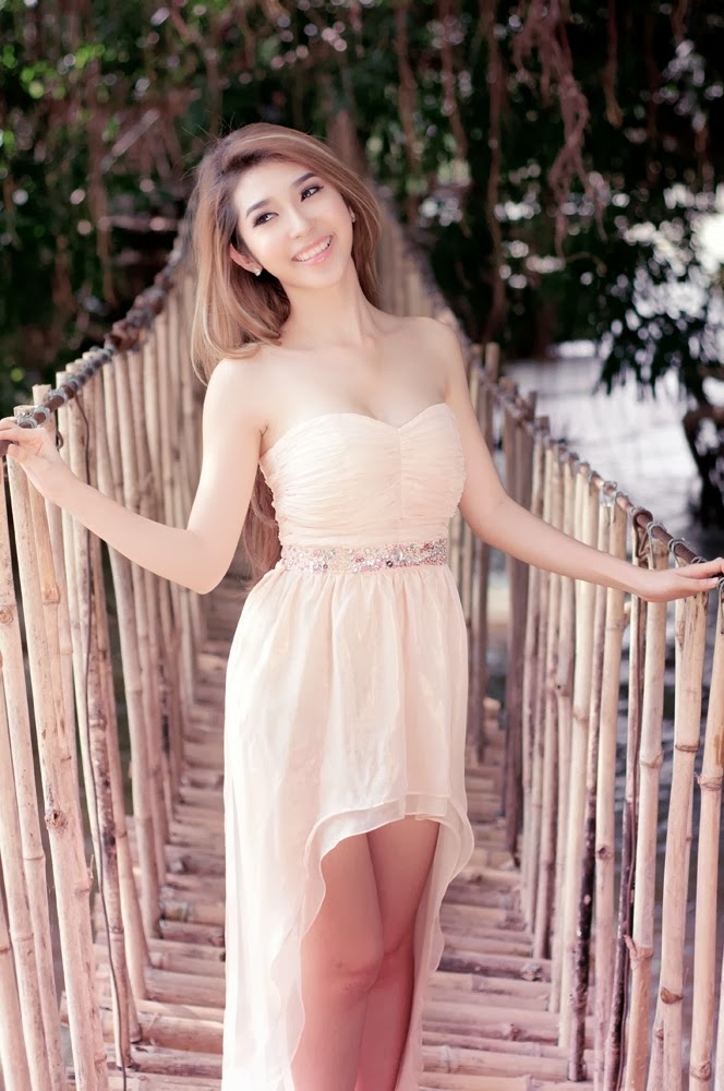 Ngắm Khổng Tú Quỳnh