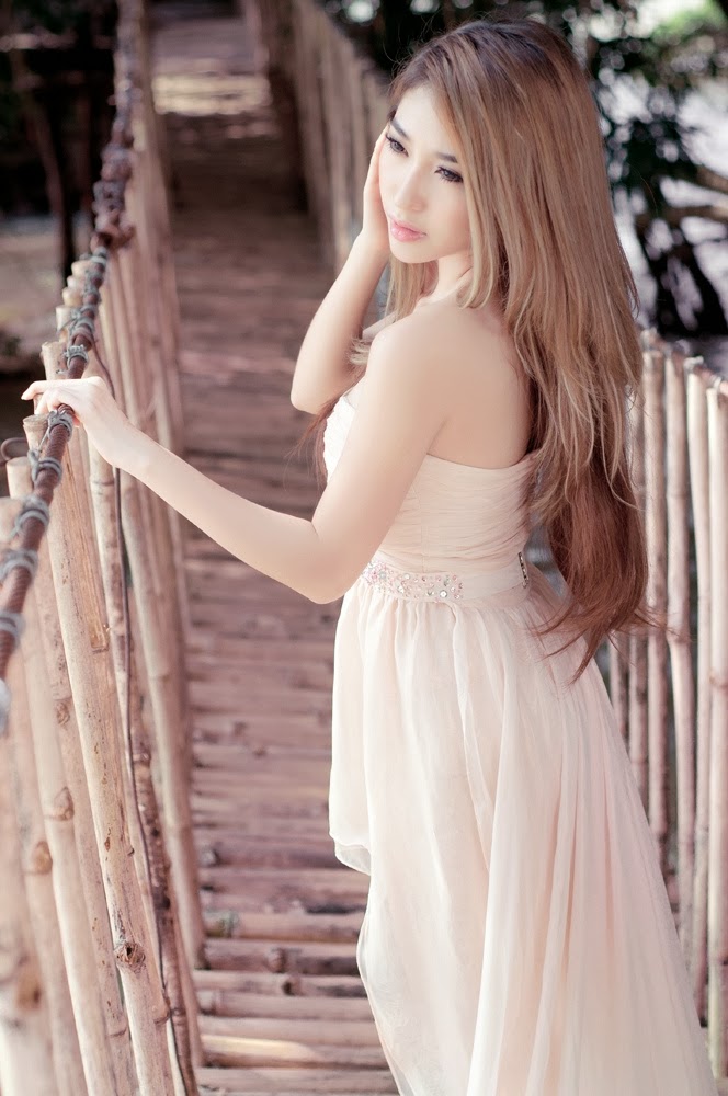 Ngắm Khổng Tú Quỳnh