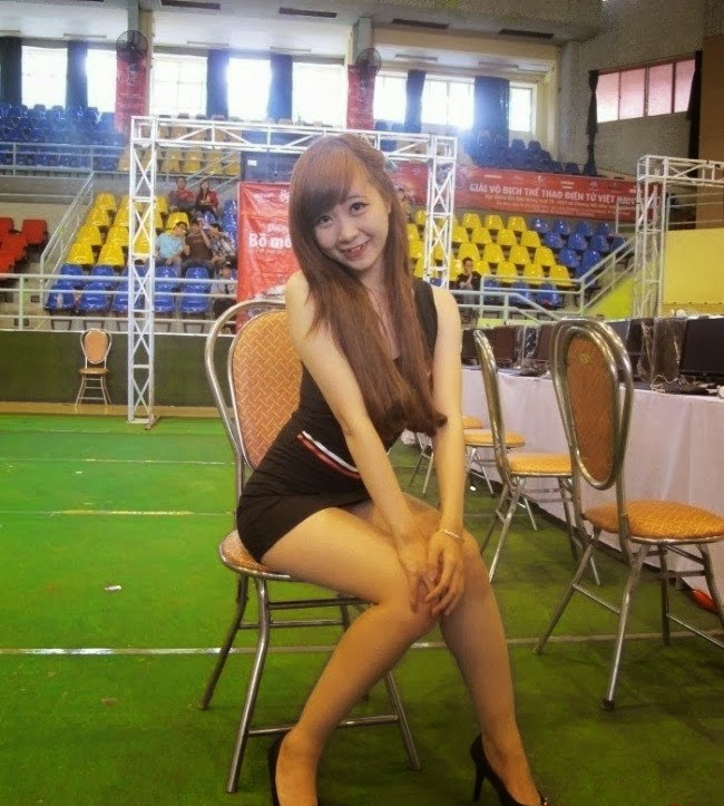 Ngắm những cô nàng khoe đường cong gợi cảm nhất