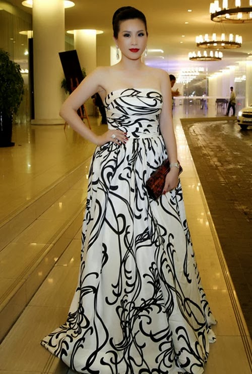 Ngắm sao Việt xinh đẹp cùng họa tiết