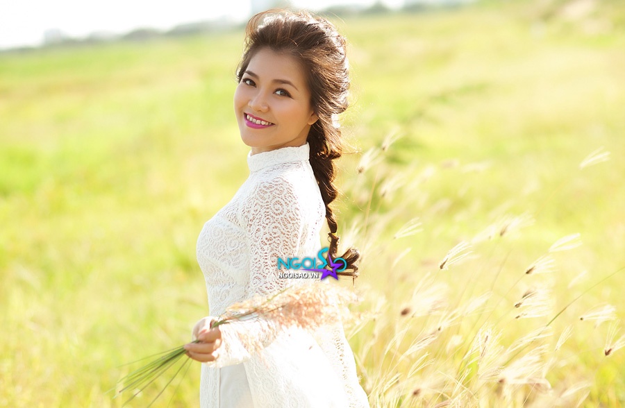 Ngắm Thanh Ngọc đẹp lạ sau hôn nhân