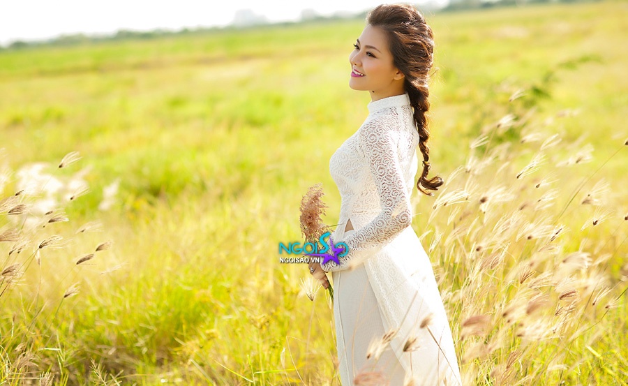 Ngắm Thanh Ngọc đẹp lạ sau hôn nhân