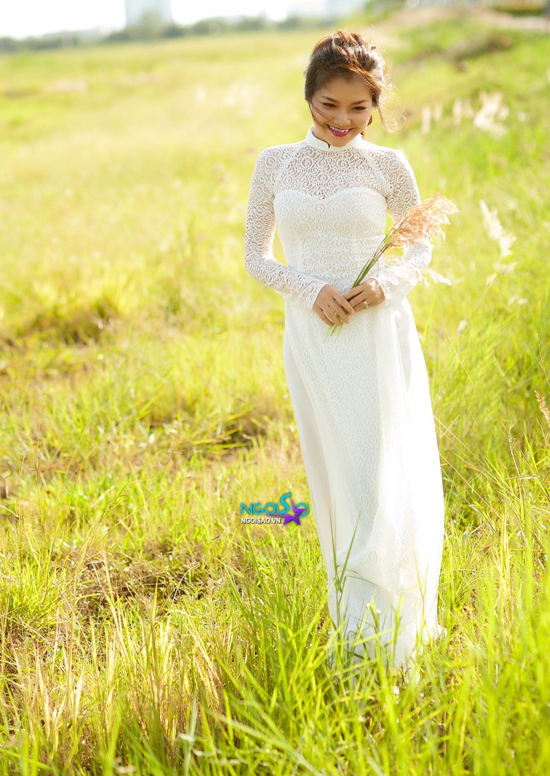 Ngắm Thanh Ngọc đẹp lạ sau hôn nhân