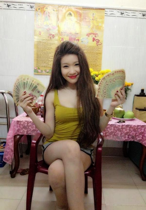 Ngắm vòng 1 khủng nhất của teen xinh