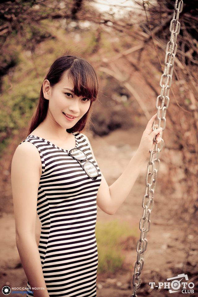 Ngày vừa 20, em ùa vào đời