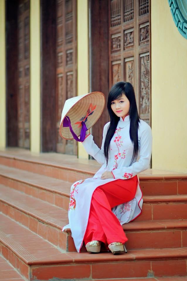 Người đẹp áo dài của riêng anh