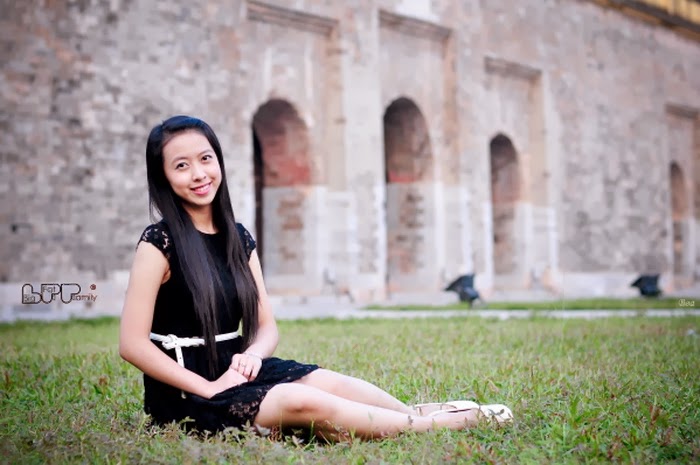 Người đẹp chân dài ái khôi đại học Ngoài Thương