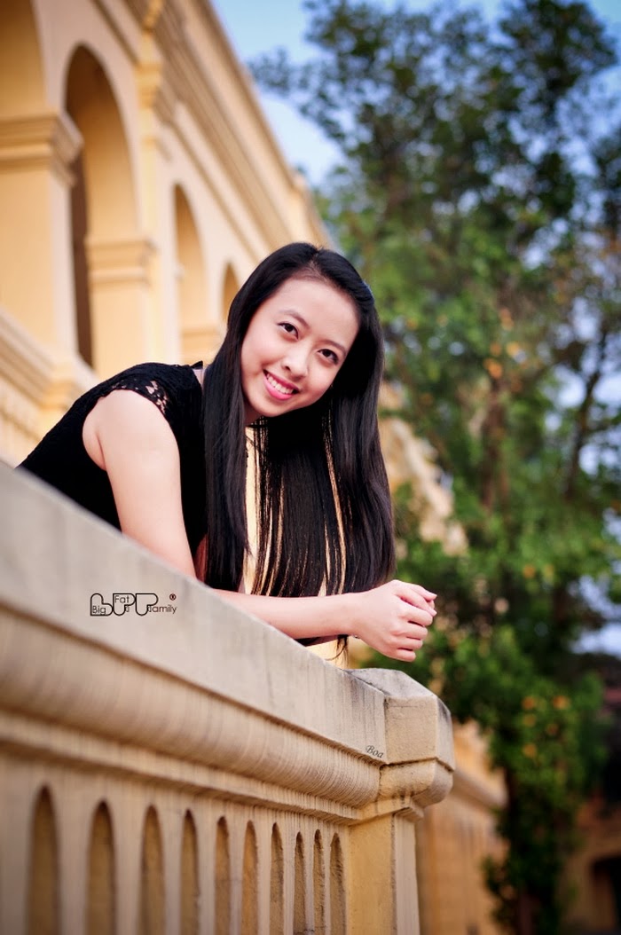 Người đẹp chân dài ái khôi đại học Ngoài Thương