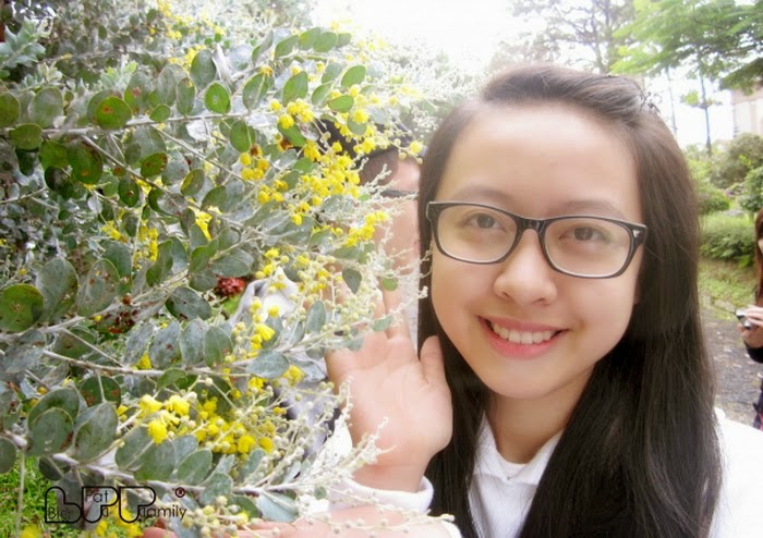 Người đẹp chân dài ái khôi đại học Ngoài Thương