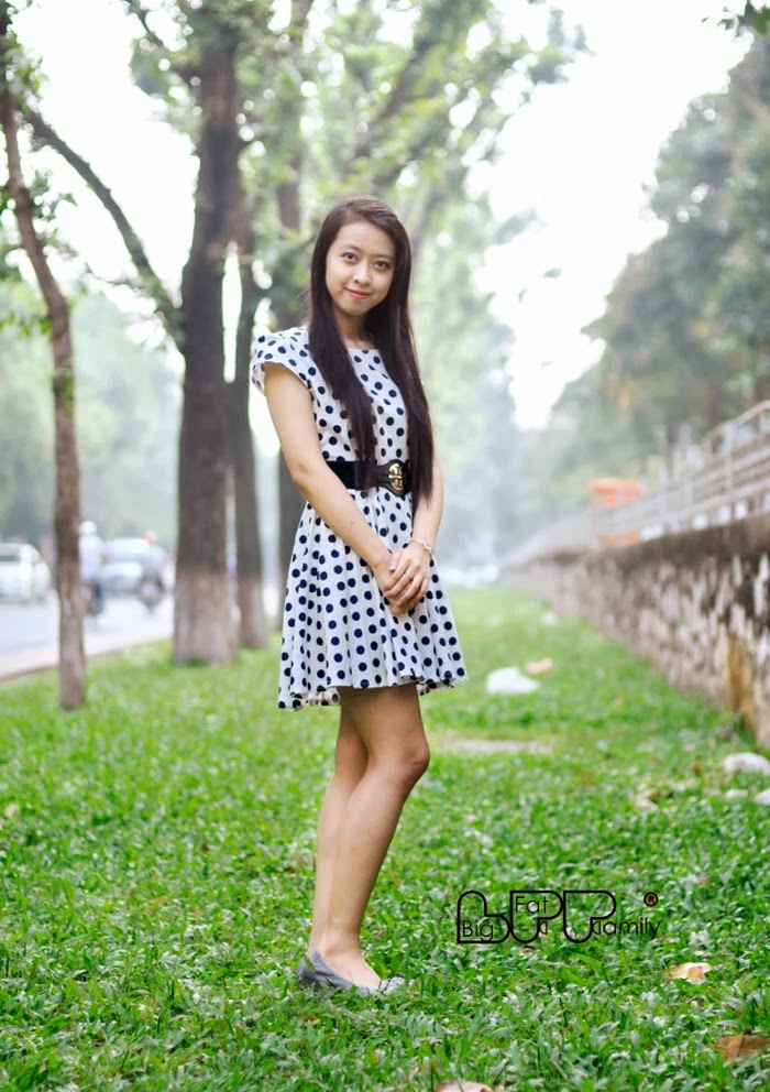 Người đẹp chân dài ái khôi đại học Ngoài Thương