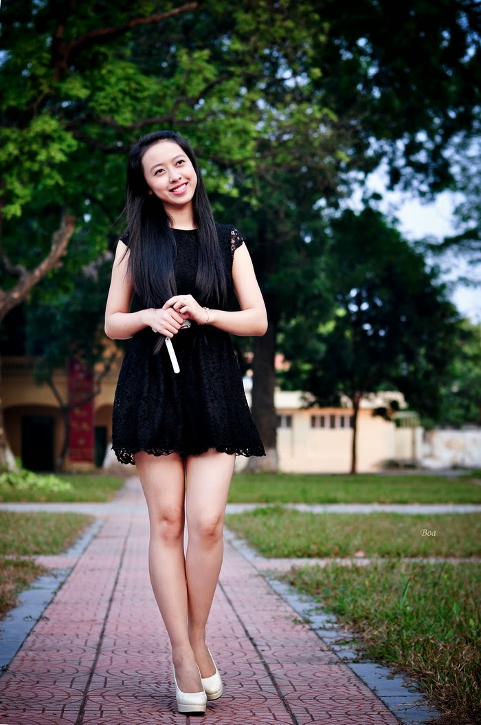 Người đẹp chân dài ái khôi đại học Ngoài Thương