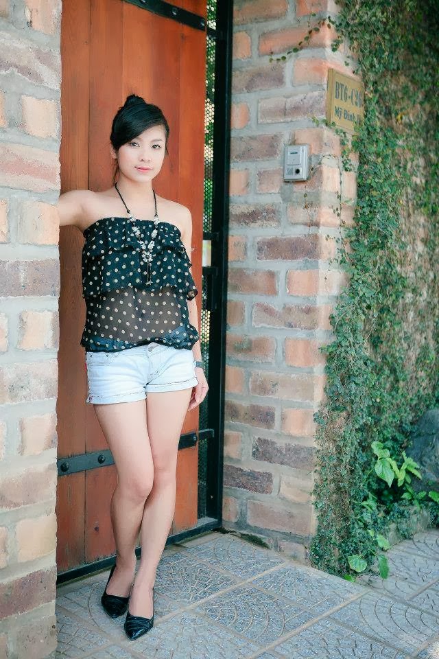 Người đẹp tuổi teen chân dài miên mang