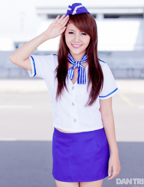 Nguyễn Thị Ánh Tuyết hóa thân thành nữ tiếp viên hàng không