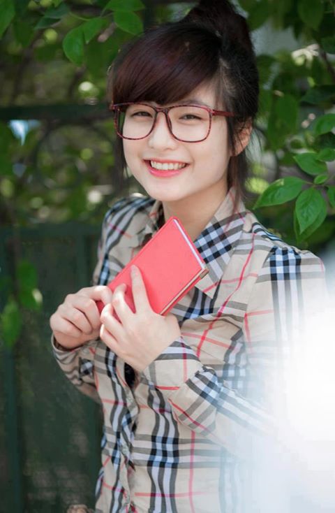Nhà em mới tuyển osin cao cấp các bác ạ