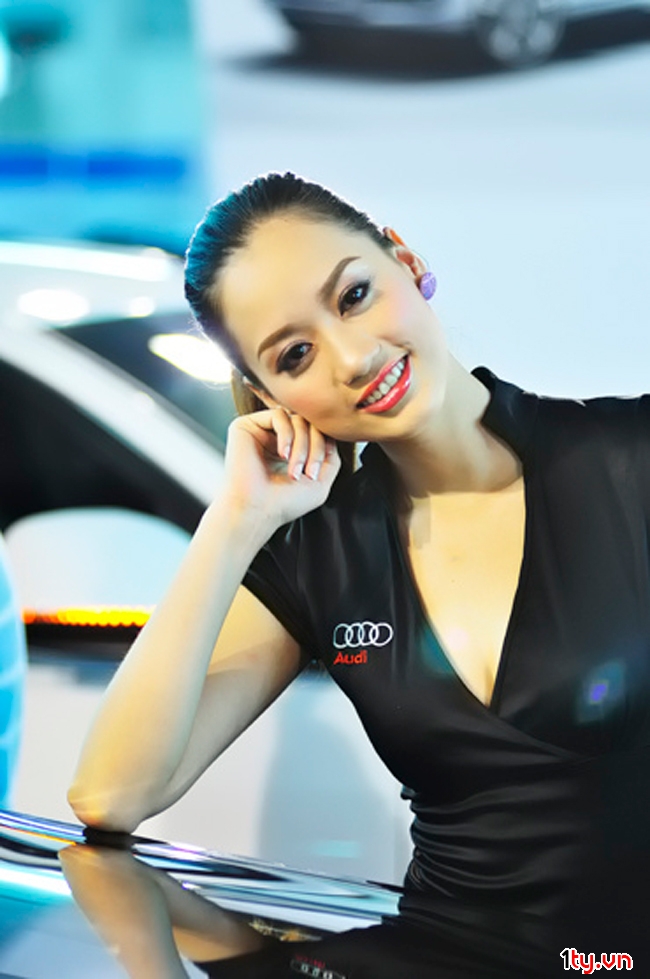 Những cô gái PG xinh đẹp, dịu dàng quyến rủ