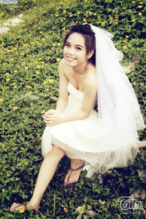 Những hot girl sở hữu đôi mắt biết cười