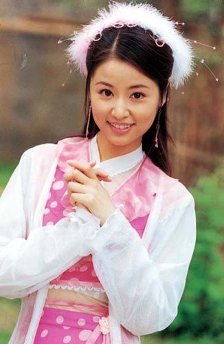 Những tạo hình cổ trang đẹp mỹ miều của Lâm Tâm Như