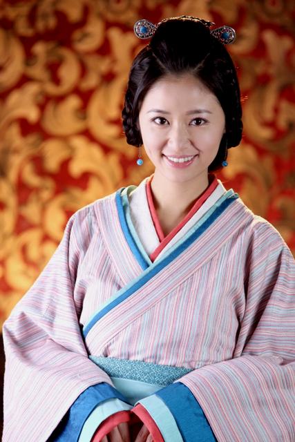 Những tạo hình cổ trang đẹp mỹ miều của Lâm Tâm Như