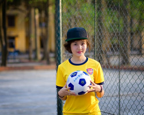 Nữ sinh dân tộc Mông đẹp như thiên thần