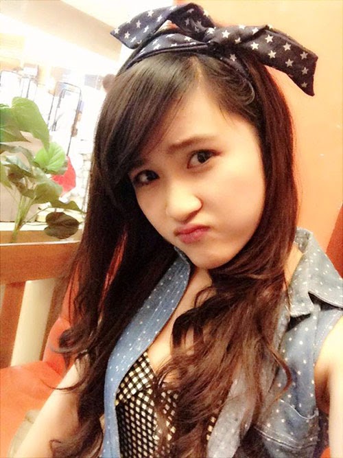 Nữ sinh Hàng nóng bỏng