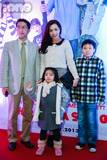 Quỳnh Anh Shyn rủ người yêu Bê Trần đi xem phim