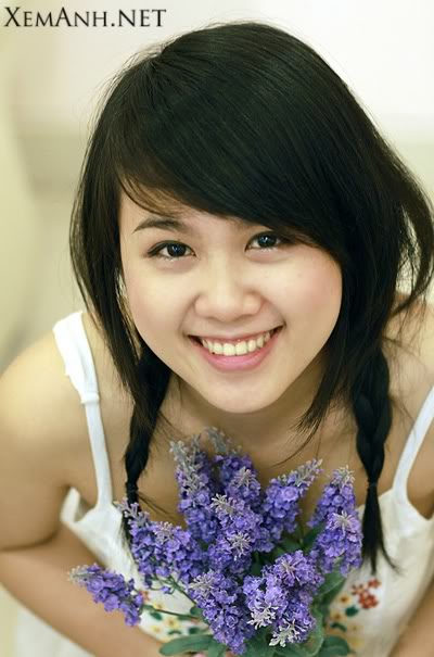 Tháng giêng ngon như một cặp môi gần