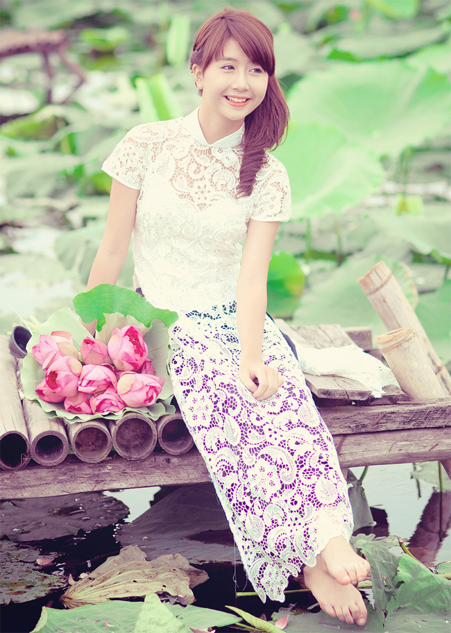 Vẻ đẹp trong veo của hot girl Hà thành